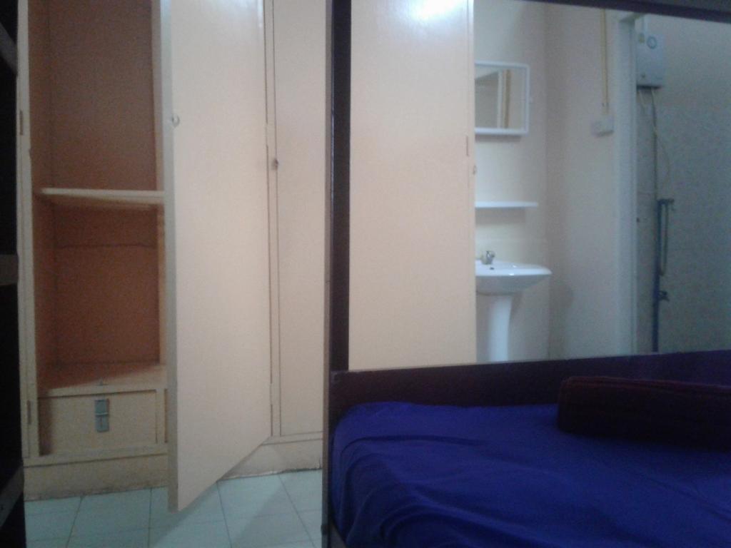 Yaya Guesthouse Бангкок Экстерьер фото