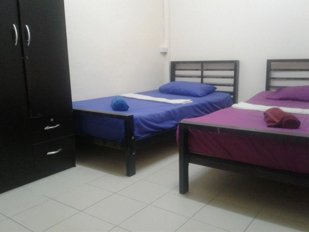 Yaya Guesthouse Бангкок Экстерьер фото