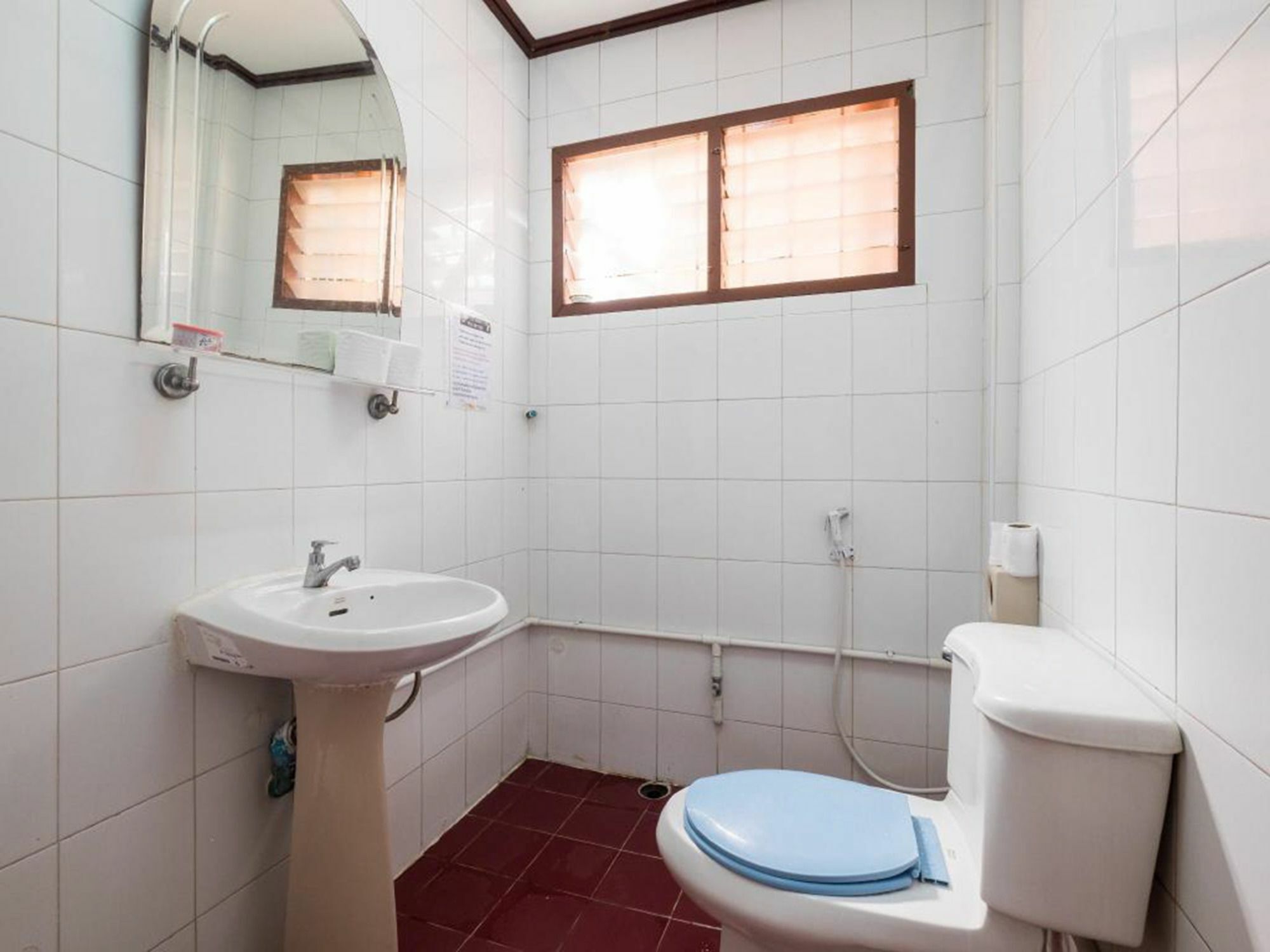 Yaya Guesthouse Бангкок Экстерьер фото