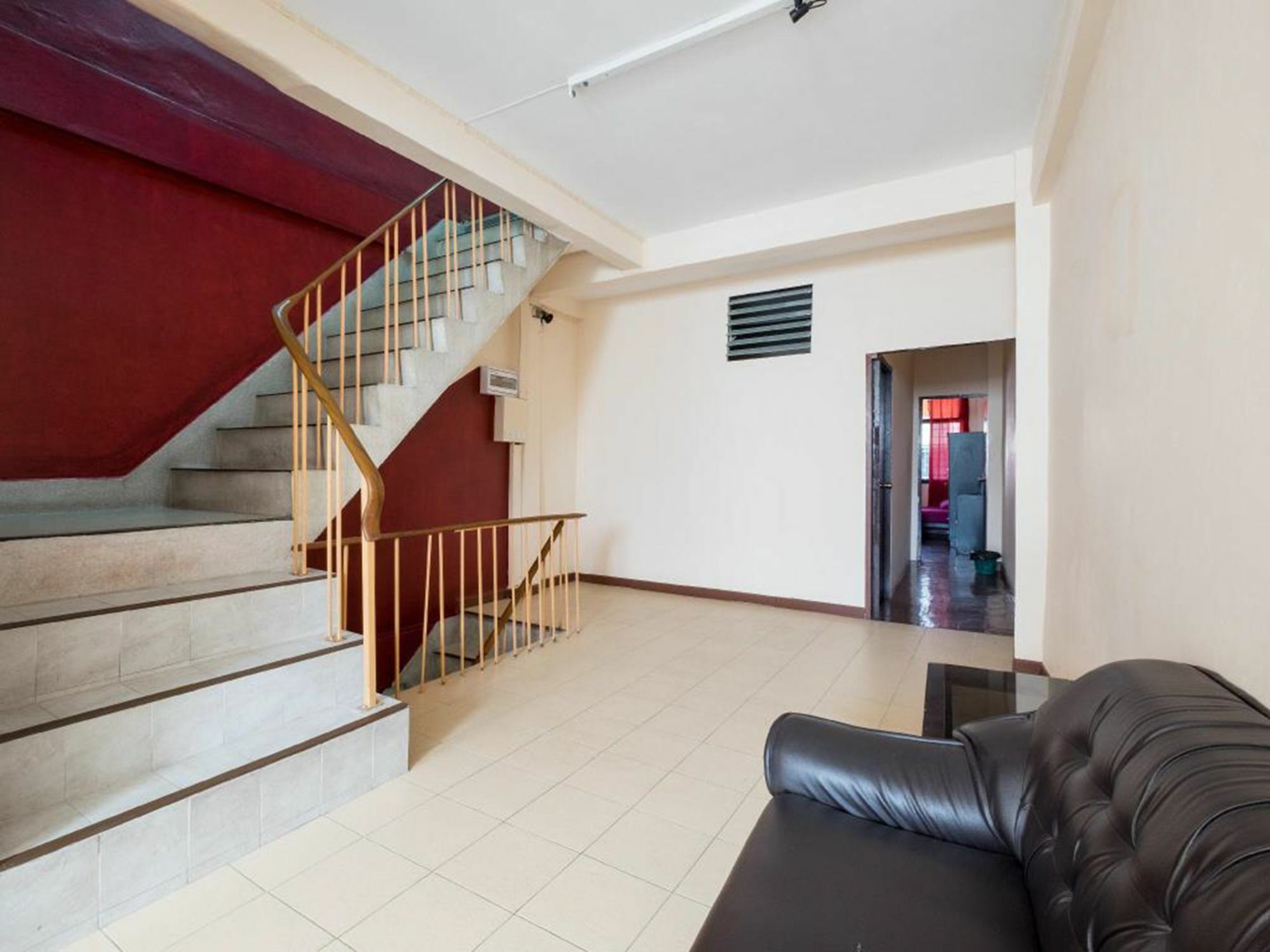 Yaya Guesthouse Бангкок Экстерьер фото