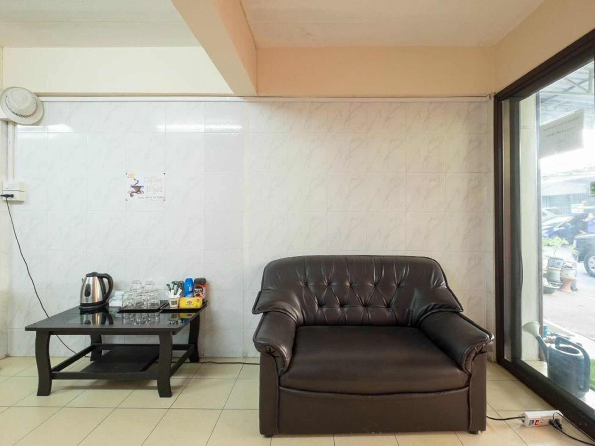 Yaya Guesthouse Бангкок Экстерьер фото